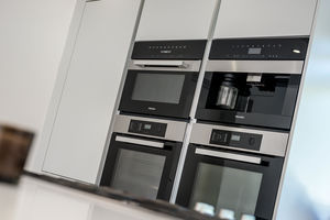 Oven- click for photo gallery